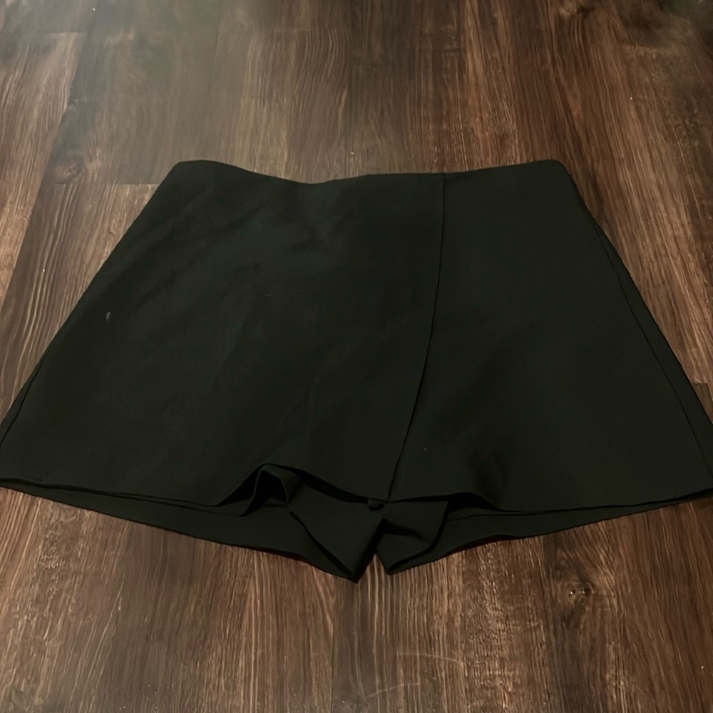 zara skort